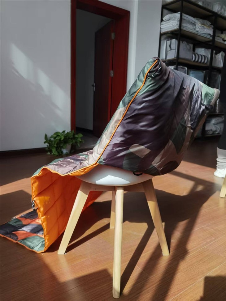 Indoor And Outdoor Dual-Use Warm Cover Blanket suppliers