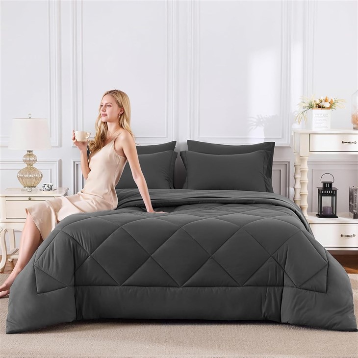 Luxury Dark Grey Queen Bedding Set manufacturers